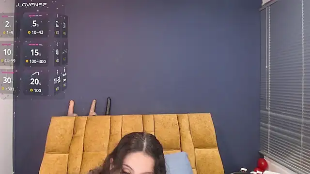 KendraaSimons online show from 02/04/26, 08:04