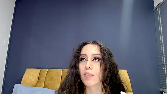 KendraaSimons online show from 10/04/25, 02:07
