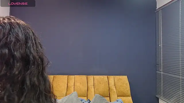 KendraaSimons online show from 04/04/26, 04:13