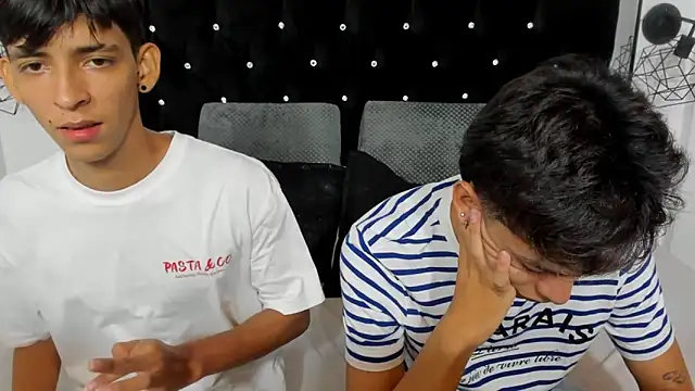 Snapshot of Sebas_cat chatting on 11/14/25, 02:04 Sebas cat online show from 11/14/25, 02:04