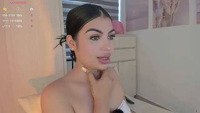 EmmyKenner online show from 10/28/25, 11:31