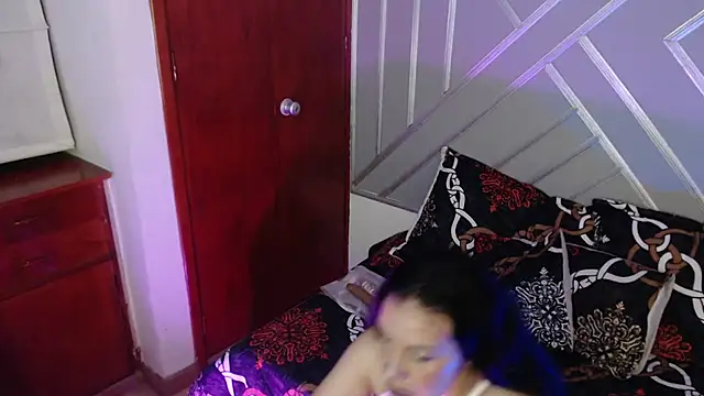 sashabluex online show from 10/09/25, 02:34