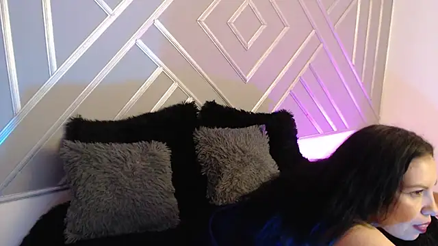 sashabluex online show from 10/16/25, 03:15