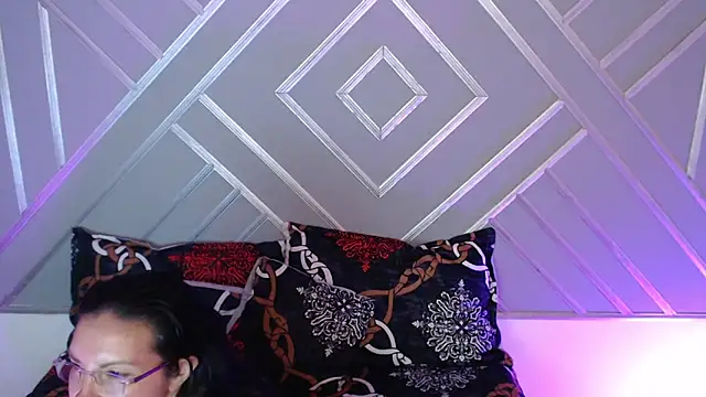 sashabluex online show from 10/04/25, 03:19