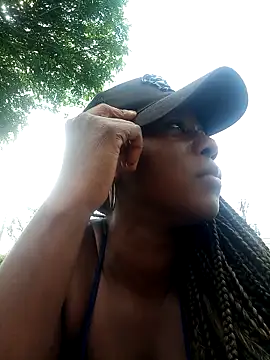 MONIQUE-LAMOUR online show from 03/01/26, 07:36