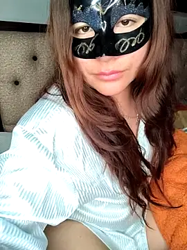 Snapshot of HotLaurha chatting on 10/08/25, 04:25 HotLaurha online show from 10/08/25, 04:25