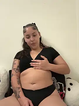 babykalirose online show from 10/31/25, 04:09