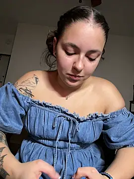 babykalirose online show from 04/18/26, 02:47