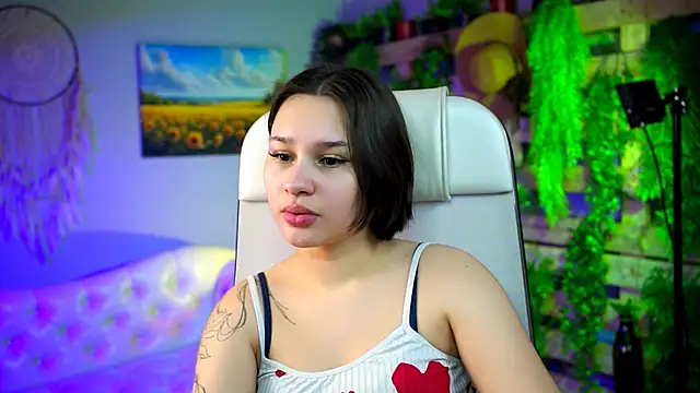 KimClarks  online show from 02/10/26, 02:05