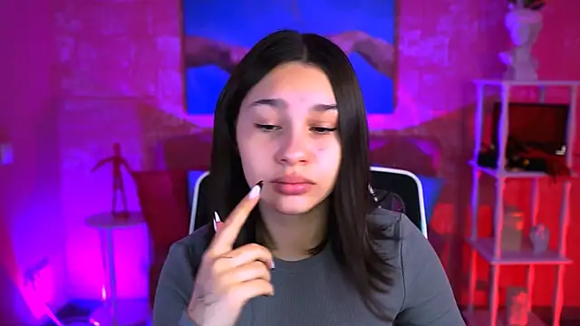 Snapshot of KimClarks_ chatting on 10/13/25, 08:27 KimClarks  online show from 10/13/25, 08:27