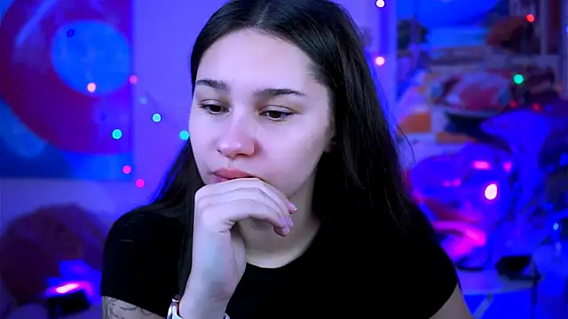 Snapshot of KimClarks_ chatting on 09/20/25, 04:56 KimClarks  online show from 09/20/25, 04:56