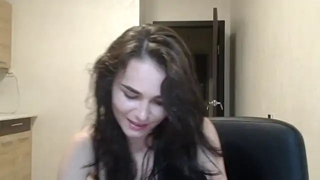 Silviaa a online show from 11/06/25, 08:24