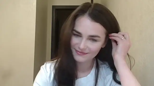 Silviaa a online show from 04/08/26, 06:53