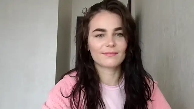 Silviaa a online show from 12/14/25, 12:00