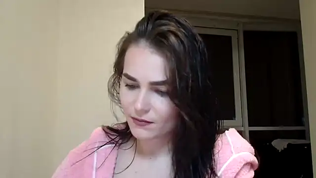 Silviaa a online show from 11/20/25, 08:31