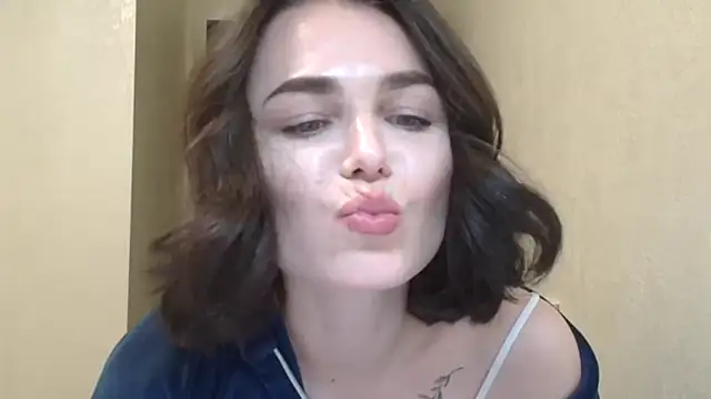 Silviaa a online show from 04/10/26, 07:32