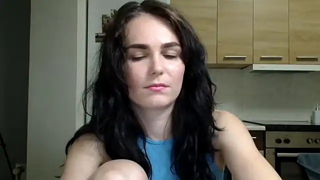 Silviaa a online show from 09/18/25, 07:39