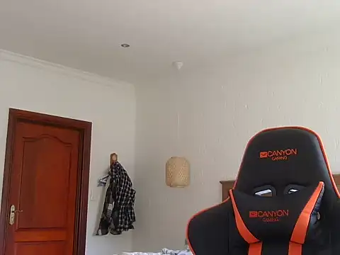 TroyDieselXXX online show from 04/08/26, 06:15