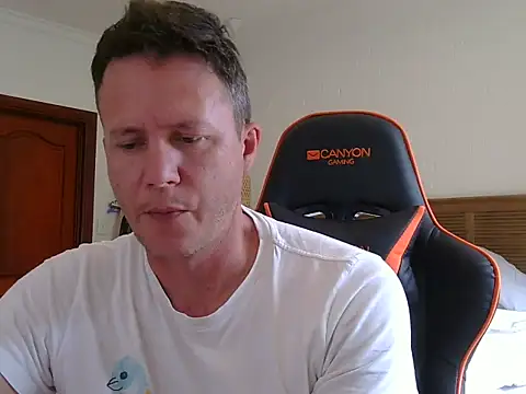 TroyDieselXXX online show from 04/12/26, 07:55