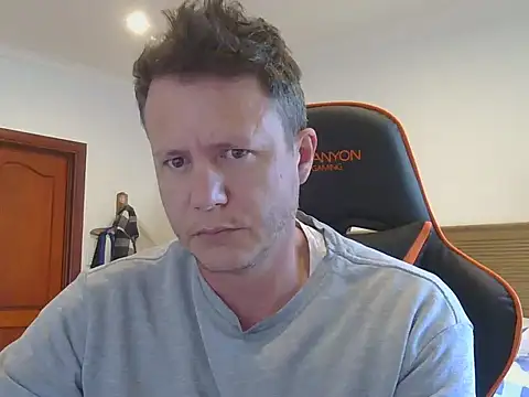 TroyDieselXXX online show from 11/05/25, 04:15