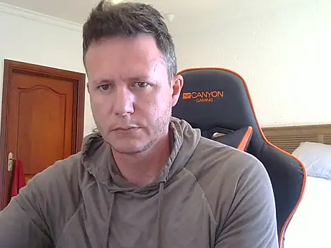 TroyDieselXXX online show from 04/11/26, 07:45