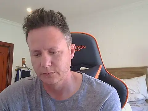 TroyDieselXXX online show from 11/19/25, 07:30