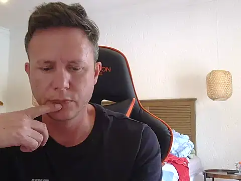 TroyDieselXXX online show from 12/01/25, 06:58