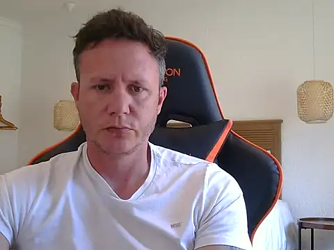 TroyDieselXXX online show from 12/05/25, 08:24