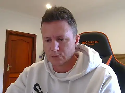 TroyDieselXXX online show from 04/07/26, 06:15