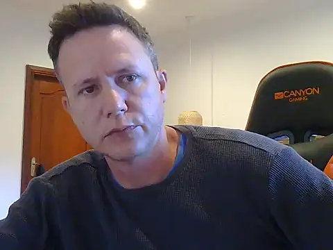 Snapshot of TroyDieselXXX chatting on 05/11/26, 04:58 TroyDieselXXX online show from 05/11/26, 04:58