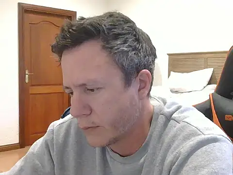 Snapshot of TroyDieselXXX chatting on 06/22/26, 05:04 TroyDieselXXX online show from 06/22/26, 05:04