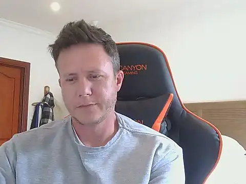 TroyDieselXXX online show from 11/07/25, 09:14