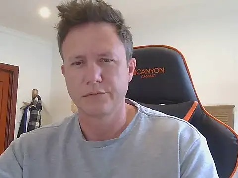 TroyDieselXXX online show from 11/17/25, 05:44