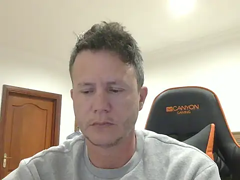 TroyDieselXXX online show from 04/16/26, 04:13