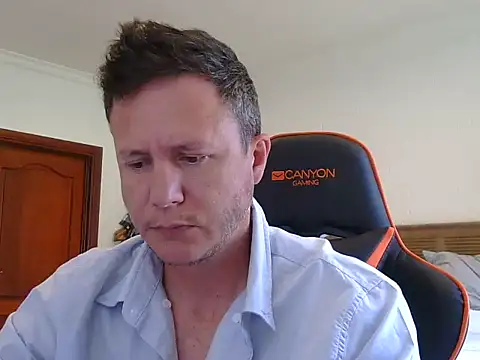 TroyDieselXXX online show from 01/14/26, 05:44