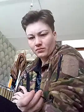 MoonIrene online show from 02/10/26, 07:29