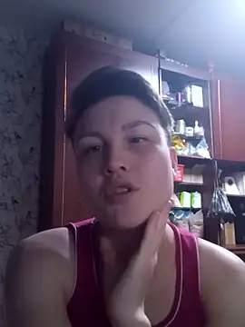 MoonIrene online show from 02/13/26, 04:40