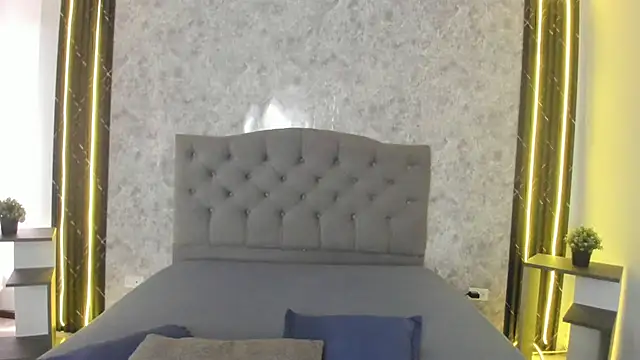 GiannaSlimJB online show from 02/20/26, 07:27