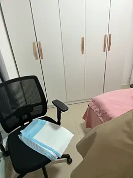 Asia-bb online show from 12/23/25, 07:29