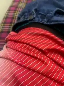 Snapshot of zack6x chatting on 10/21/25, 02:38 zack6x online show from 10/21/25, 02:38