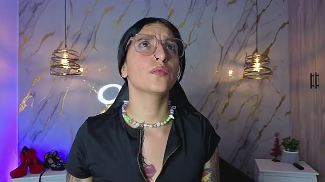 Scaarlettfox online show from 04/02/26, 04:57