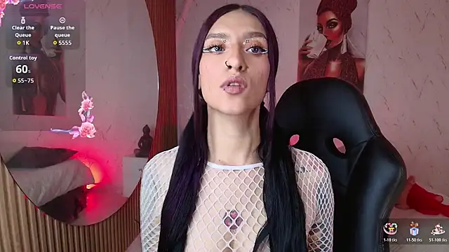 Scaarlettfox online show from 10/27/25, 07:37