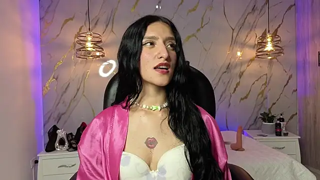 Scaarlettfox online show from 12/04/25, 03:38