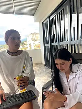 Scaarlettfox online show from 10/04/25, 08:43