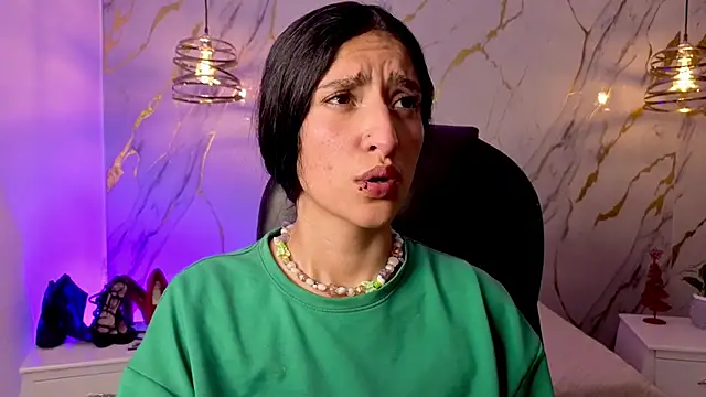 Scaarlettfox online show from 02/17/26, 07:22