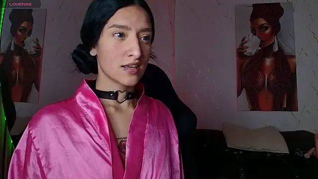 Scaarlettfox online show from 11/10/25, 07:41