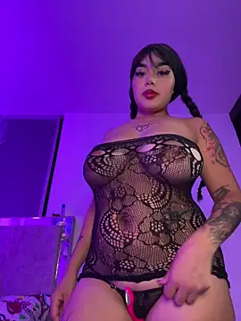 lucialauper  online show from 03/27/26, 12:41