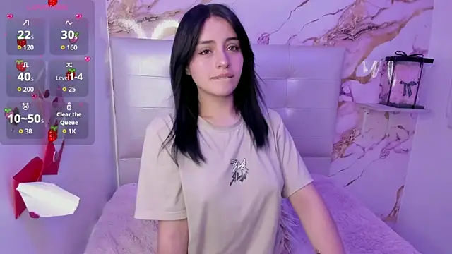 Anna Blade  online show from 04/13/26, 03:27