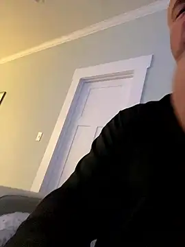 Snapshot of cyclone1212 chatting on 01/15/26, 10:07 cyclone1212 online show from 01/15/26, 10:07