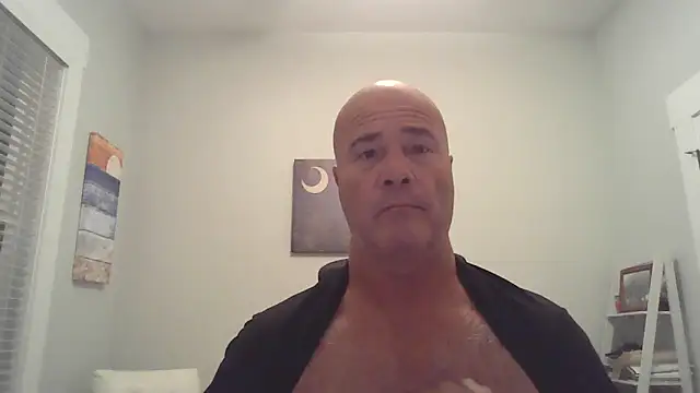 Snapshot of cyclone1212 chatting on 12/01/25, 10:16 cyclone1212 online show from 12/01/25, 10:16